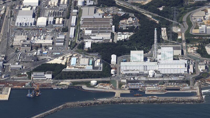 Un_an_o_de_vertido_nuclear__Japo_n_libera_55_000_toneladas_al_oce_ano__