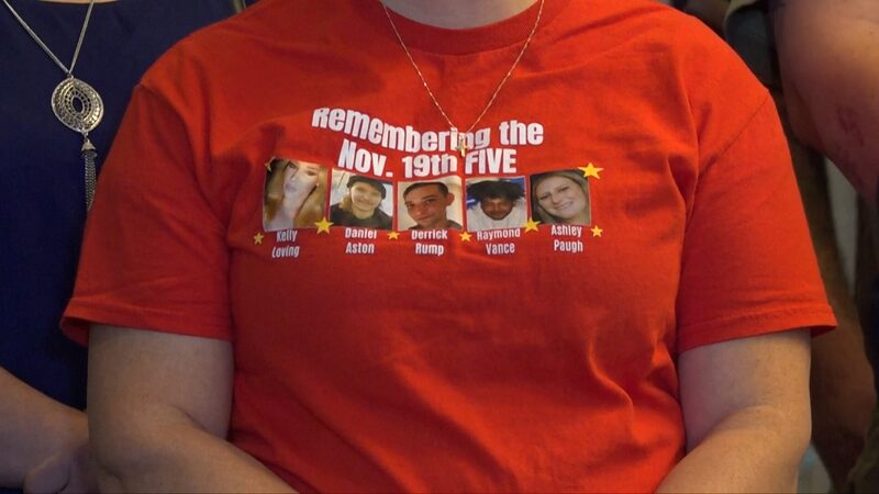 Vi_ctimas_del_Tiroteo_en_Club_Nocturno_de_Colorado_Demandan_a_Propietarios_y_Polici_a video poster