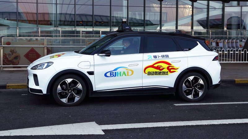 Viaja_al_Futuro__Los_Taxis_Sin_Conductor_de_China_Despegan