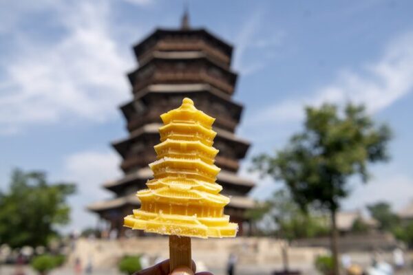 Viajes Inspirados en Juegos: Jóvenes Aventureros de China Exploran Maravillas Antiguas 🎮🏯 Viajes_Inspirados_en_Juegos__Jo_venes_Aventureros_de_China_Exploran_Maravillas_Antiguas___