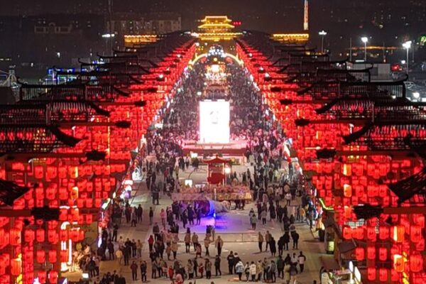 Viajes_y_Taquilla_Re_cord_Durante_el_Festival_de_Primavera_en_China__