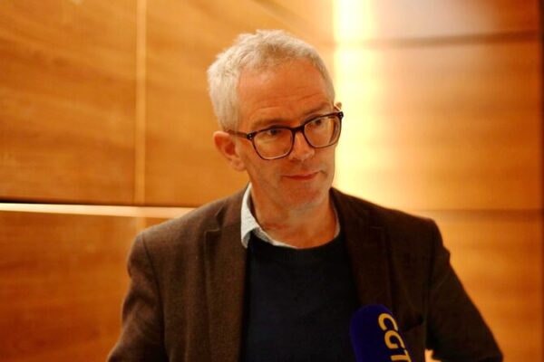 🤝 Vibras Interculturales: Tim Whitmarsh Llama a la Juventud a Abrazar los Clásicos __Vibras_Interculturales__Tim_Whitmarsh_Llama_a_la_Juventud_a_Abrazar_los_Cla_sicos video poster