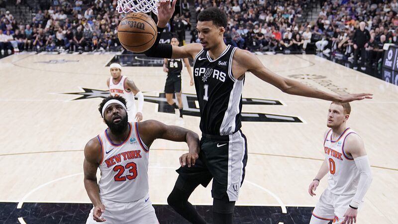 Victor_Wembanyama_hace_historia_en_la_NBA_con_e_pico_partido_de_40_20
