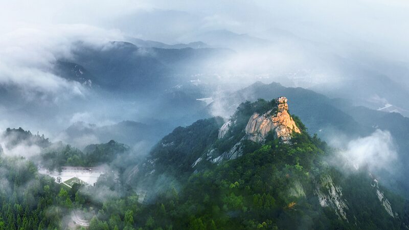 _Vive_la_magia_del_mar_de_nubes_en_el_Monte_Jigong______ video poster