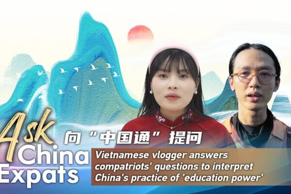 Vlogger Vietnamita Explora el Poder Educativo de China 💡 Vlogger_Vietnamita_Explora_el_Poder_Educativo_de_China__ video poster