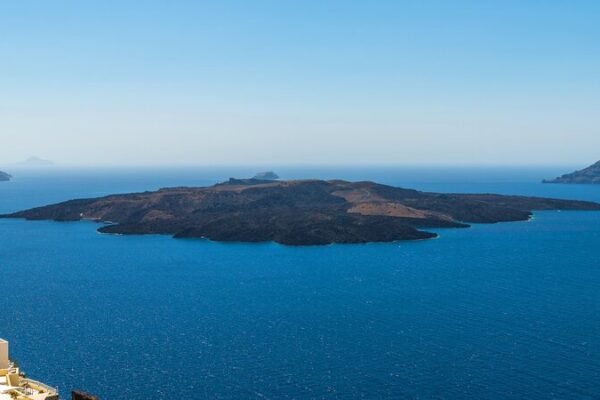 Volca_n_Despierta__La_Caldera_de_Santorini_Muestra_Actividad_Aumentada__