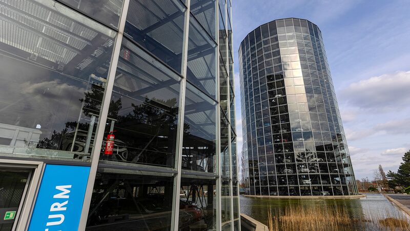 Volkswagen_considera_cerrar_plantas_en_Alemania_ante_presiones_de_competencia_asia_tica___