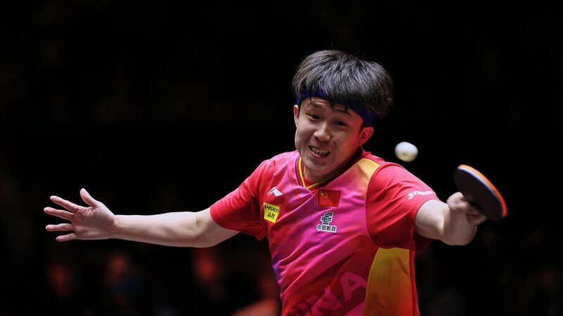 Wang_Chuqin_y_Wang_Manyu_de_China_avanzan_a_las_finales_de_WTT_en_emocionantes_partidos