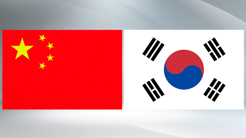Wang_Yi_de_China_y_Cho_Tae_yul_de_la_ROK_impulsan_la_cooperacio_n_en_llamada_telefo_nica
