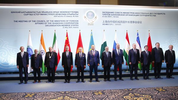 Wang Yi pide unidad y cooperación en la reunión de la OCS en Astana 🌏 Wang_Yi_pide_unidad_y_cooperacio_n_en_la_reunio_n_de_la_OCS_en_Astana__