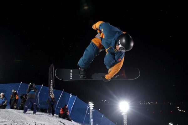 Wang Ziyang de China se eleva al oro con un truco épico en el Knuckle Huck de los X Games Wang_Ziyang_de_China_se_eleva_al_oro_con_un_truco_e_pico_en_el_Knuckle_Huck_de_los_X_Games