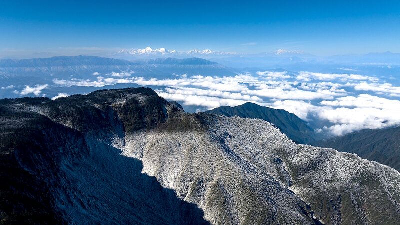 Wawushan__La_E_pica__Montan_a_de_Mesa__de_China_es_el_Destino_Definitivo_de_Aventura_Invernal_____