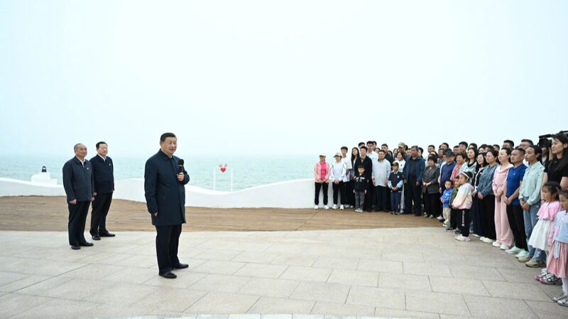 _Xi_Jinping_anima_a_trabajar_duro_por_una_vida_mejor___