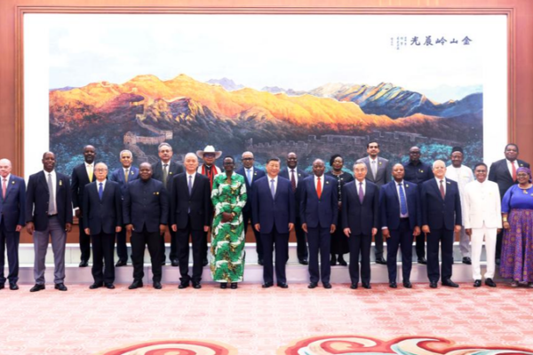 Xi_Jinping_da_la_bienvenida_a_li_deres_del_Sur_Global_en_Beijing__
