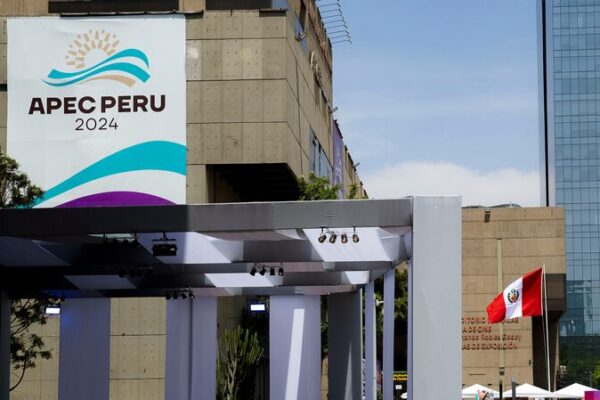 Xi_Jinping_exhorta_a_la_unidad_e_innovacio_n_en_la_31a_Cumbre_de_APEC_en_Lima
