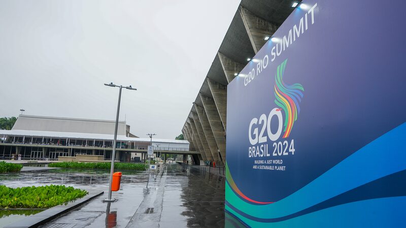Xi_Jinping_presenta_8_acciones_por_un_mundo_justo_en_la_cumbre_del_G20_en_Ri_o__