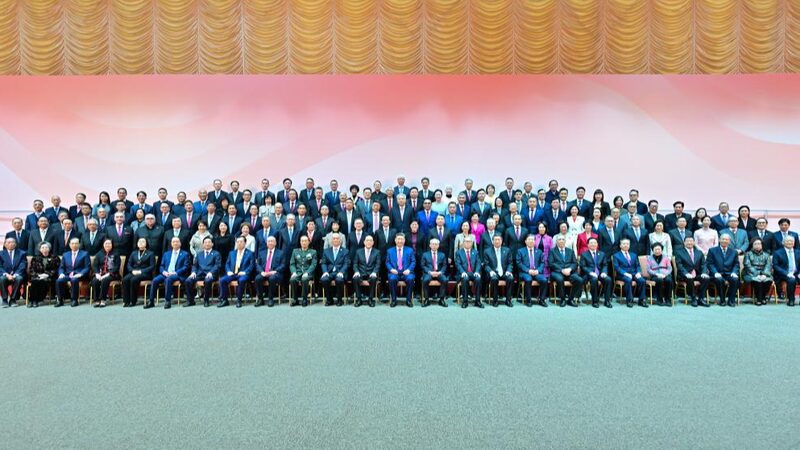Xi_Jinping_se_reu_ne_con_li_deres_de_Macao_para_impulsar_la_unidad_y_el_progreso