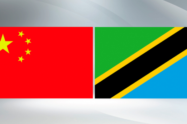Xi_Jinping_y_Hassan_celebran_60_an_os_de_lazos_diploma_ticos_entre_China_y_Tanzania