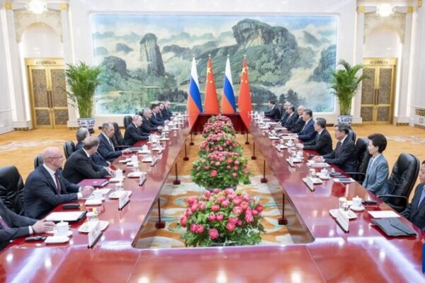 Xi_Jinping_y_Putin__Fortaleciendo_Lazos_para_la_Paz_y_Prosperidad_Global