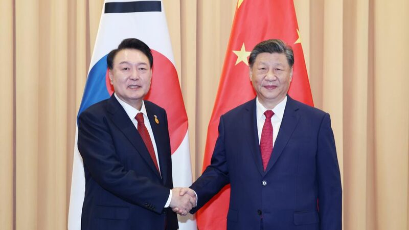 Xi_Jinping_y_Yoon_Suk_yeol__Construyendo_Puentes_para_un_Asia_Ma_s_Fuerte___