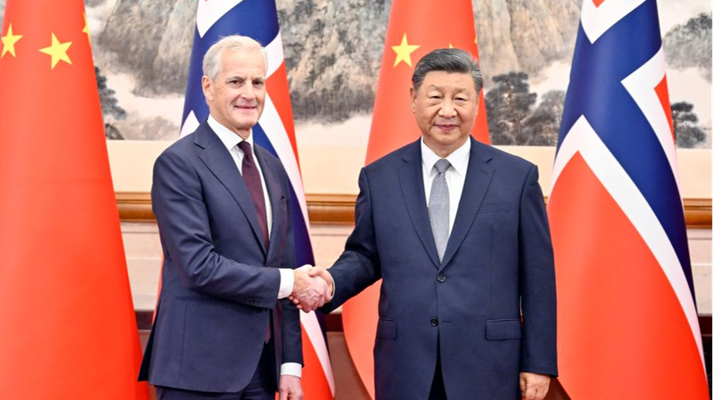 Xi_Jinping_y_el_Primer_Ministro_de_Noruega_se_Unen_por_un_Mundo_Mejor__