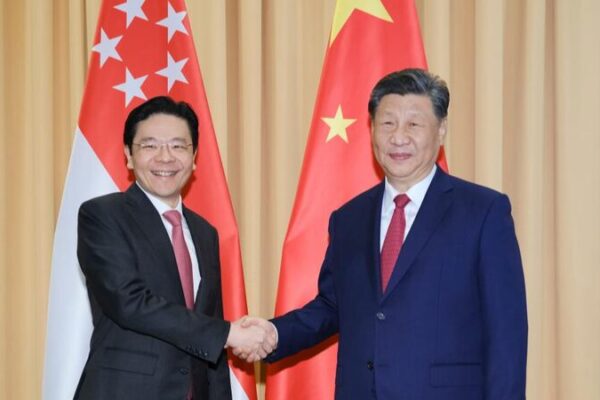 Xi_insta_a_China_y_Singapur_a_impulsar_la_cooperacio_n_en_IA_y_desarrollo_verde