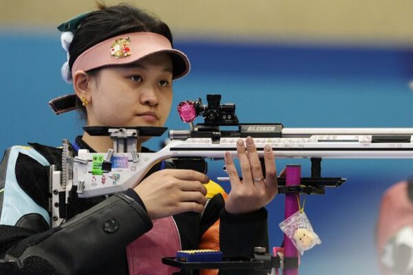 🎯 Zhang Qiongyue de China consigue el bronce en rifle de 50m femenil en los Juegos Olímpicos de París! __Zhang_Qiongyue_de_China_consigue_el_bronce_en_rifle_de_50m_femenil_en_los_Juegos_Oli_mpicos_de_Pari_s_