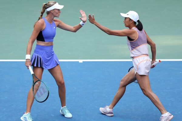 Zhang_Shuai_y_Kristina_Mladenovic_avanzan_a_la_final_de_dobles_femeninos_del_US_Open__