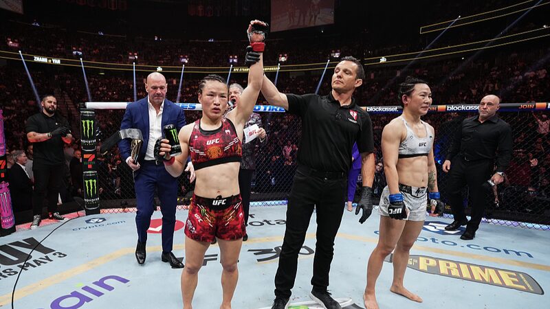 Zhang_Weili_defiende_el_ti_tulo_en_un_e_pico_combate_totalmente_chino_en_UFC_300