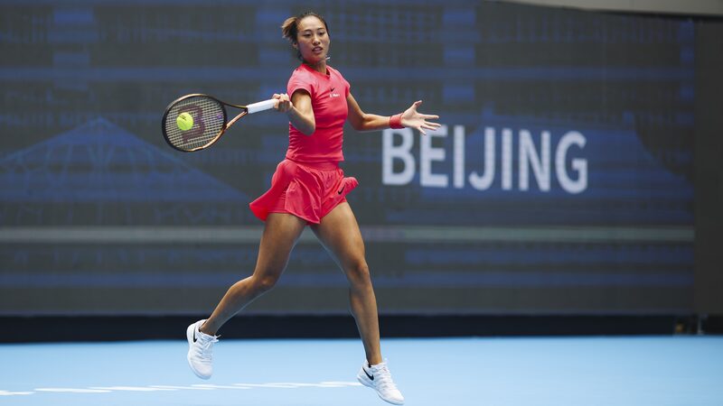 Zheng_Qinwen__De_oro_oli_mpico_a_la_preparacio_n_para_el_China_Open__ video poster