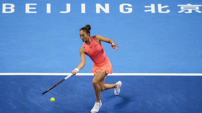 Zheng_Qinwen_avanza_a_los_u_ltimos_16_del_China_Open_tras_victoria_sobre_Podoroska__