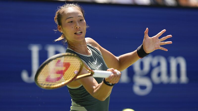 Zheng_Qinwen_comienza_el_Abierto_de_EE__UU__con_emocionante_remontada_contra_Anisimova