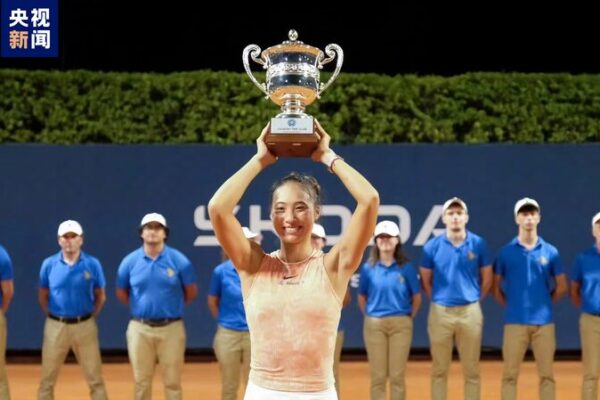 _Zheng_Qinwen_triunfa_en_el_Palermo_Open__defendiendo_su_ti_tulo_