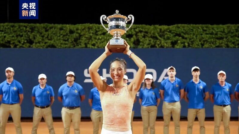 _Zheng_Qinwen_triunfa_en_el_Palermo_Open__defendiendo_su_ti_tulo_