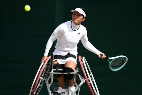 Zhu_Zhenzhen__La_pionera_de_tenis_en_silla_de_ruedas_de_China_que_apunta_al_oro_en_Pari_s__ video poster