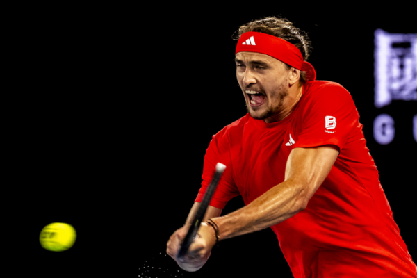 Zverev_Avanza_a_la_Segunda_Ronda_del_Abierto_de_Australia__Promesa_China_Cae_Temprano