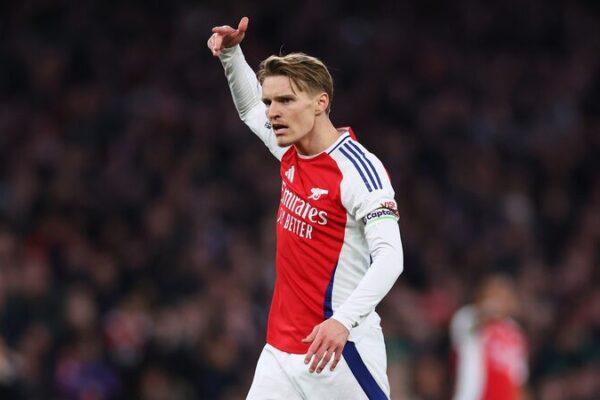 Arsenal_aplasta_a_Manchester_City_5_1_para_mantenerse_en_la_lucha_por_el_ti_tulo_de_la_Premier_League
