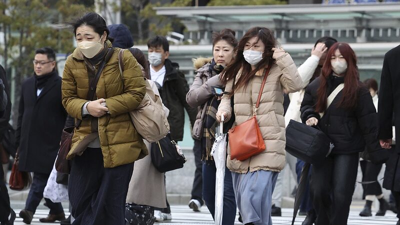 Brote de gripe en Japón causa compras de pánico y escasez de medicamentos Brote_de_gripe_en_Japo_n_causa_compras_de_pa_nico_y_escasez_de_medicamentos
