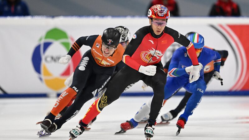 China_brilla_con_oro_y_bronce_en_el_Tour_Mundial_de_Patinaje_de_Velocidad_en_Pista_Corta_de_Mila_n___