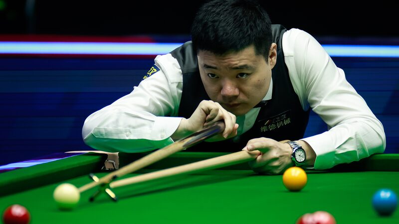China_brilla_en_el_Snooker_Mundial__Ding_y_Zhou_avanzan_a_octavos_de_final___