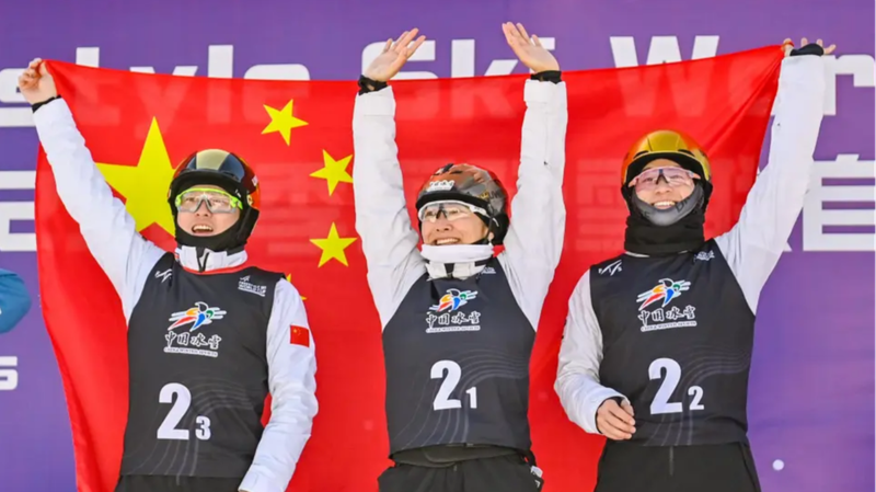China_domina_los_ae_reos_por_equipos_mixtos_en_la_Copa_del_Mundo_de_FIS_Freeski____