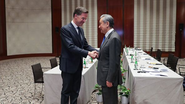 China_insta_a_la_OTAN_a_adoptar_poli_ticas_positivas_y_responsables_en_las_conversaciones_de_Mu_nich