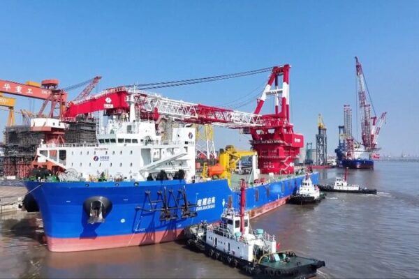 China revela embarcaciones de última generación para turbinas eólicas 🌬️🚢 China_revela_embarcaciones_de_u_ltima_generacio_n_para_turbinas_eo_licas____ video poster