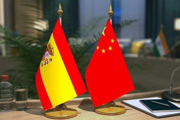 China_y_Espan_a_fortalecen_lazos__abrazan_el_multilateralismo___