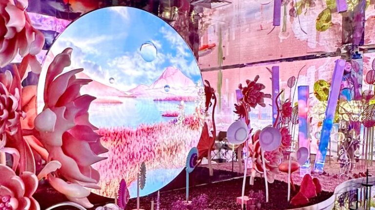 Descubre_la_U_ltima_Maravilla_de_Arte_Digital_en_Peki_n__Una_Fusio_n_de_Tecnologi_a_y_Tradicio_n___