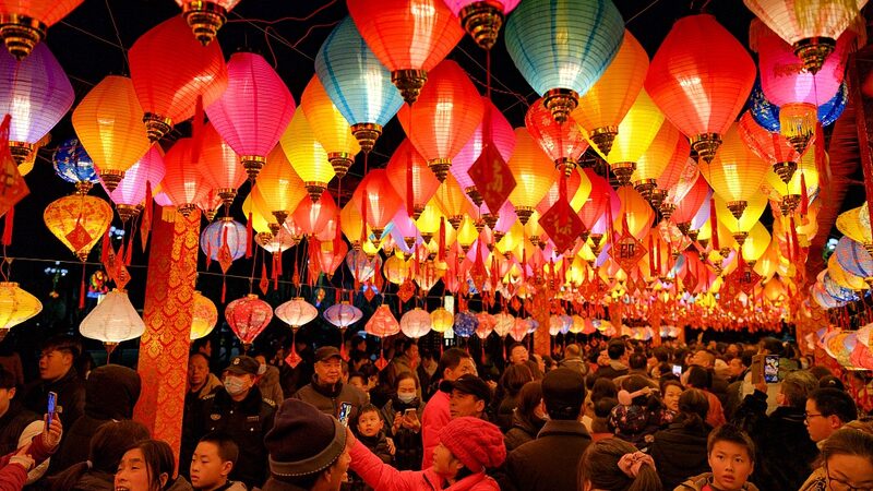 El_Festival_de_los_Faroles_de_China_ilumina_la_noche_con_tradicio_n_e_innovacio_n___