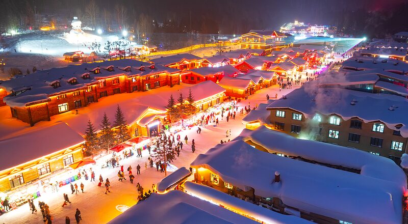 El_Pueblo_Nevado_de_China_Brilla_con_Alegri_a_en_el_Festival_de_Primavera