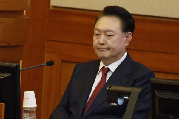 Fiscales_buscan_extender_la_detencio_n_del_presidente_Yoon_tras_investigacio_n_sobre_ley_marcial