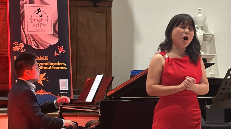 Fusio_n_Cultural__La_O_pera_de_Peki_n_se_Encuentra_con_la_Poesi_a_A_rabe_en_Concierto_en_Oxford__