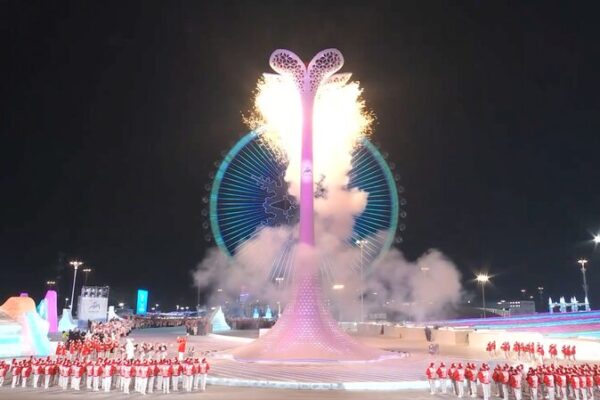 Harbin enciende los 9º Juegos Asiáticos de Invierno con una espectacular ceremonia de encendido de la torre de antorchas Harbin_enciende_los_9o_Juegos_Asia_ticos_de_Invierno_con_una_espectacular_ceremonia_de_encendido_de_la_torre_de_antorchas video poster